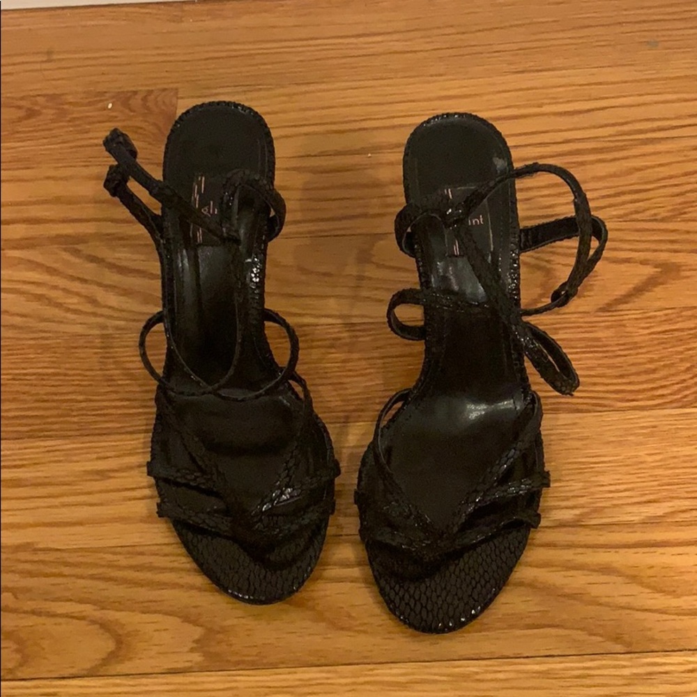 Strapping sandals! Perfect for weddings!